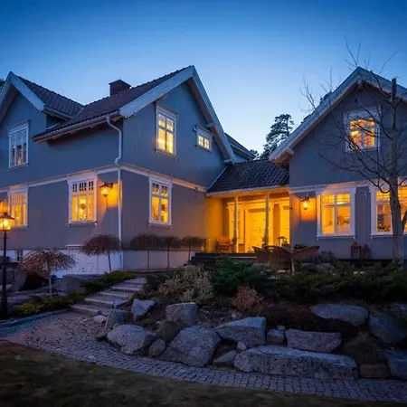 Mollerasen * Sandefjord